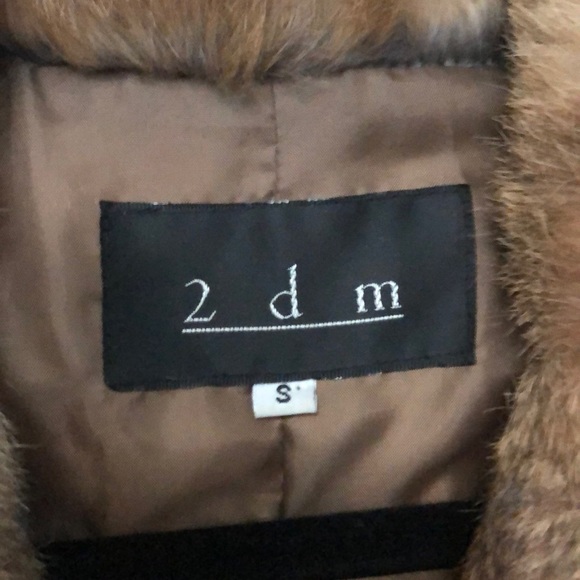 Rabbit fur coat.  Size small - Picture 2 of 4